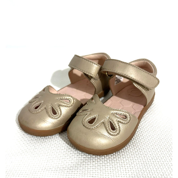 Livie And Luca Petal Dew Drop Sandals Mary Jane Girls 8M Leather Champagne - Picture 1 of 8